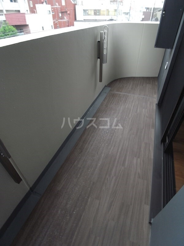 13/20 バルコニー