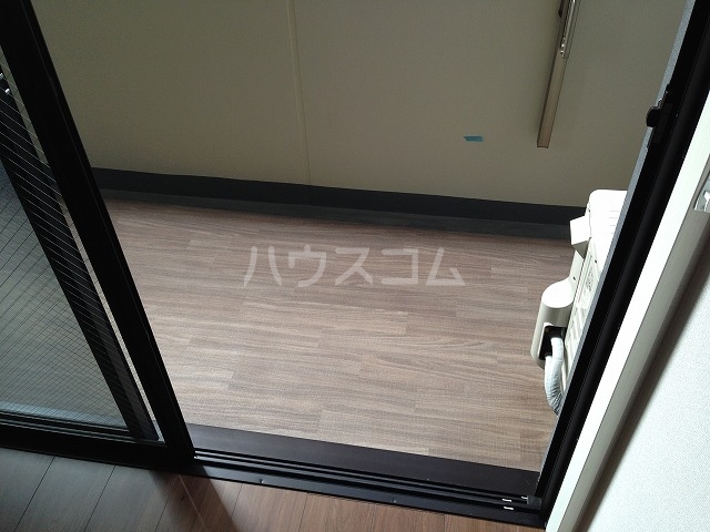 16/23 バルコニー