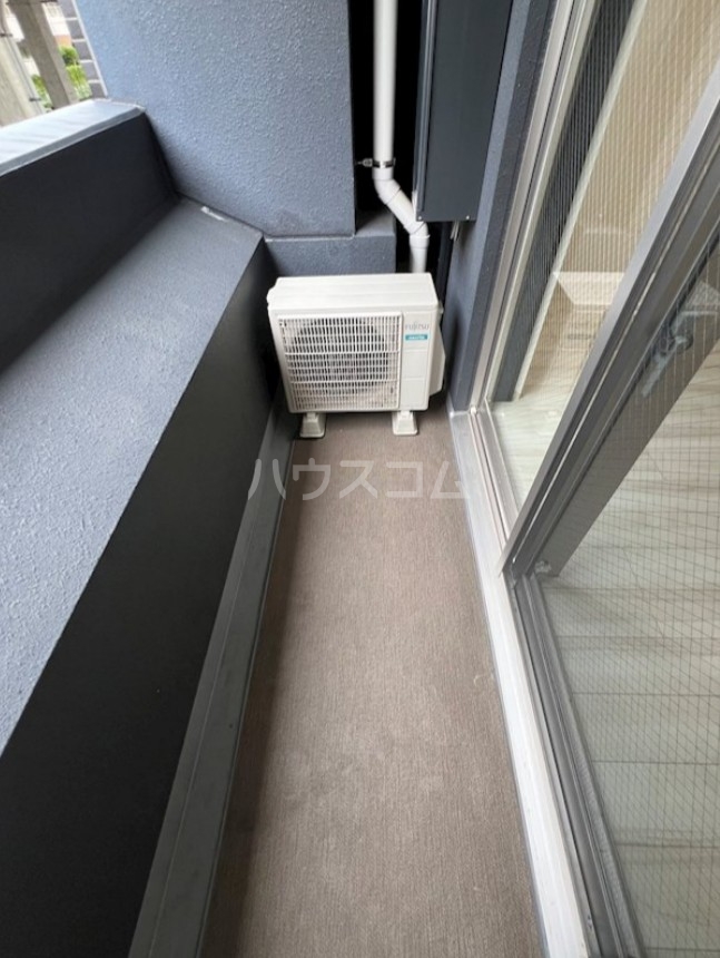 13/22 バルコニー