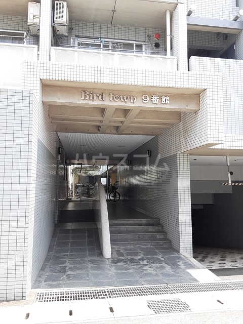 2/5 エントランス