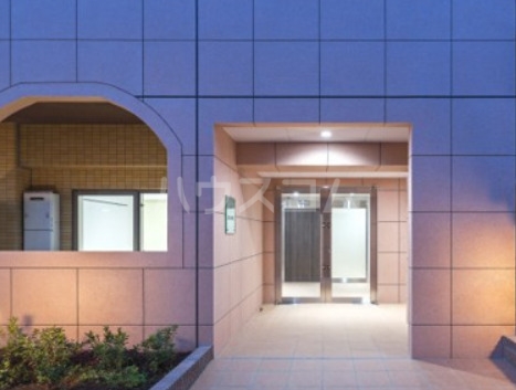 14/16 エントランス