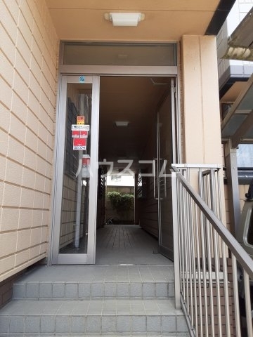 2/5 エントランス