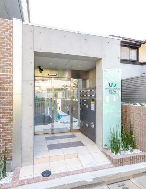 16/26 エントランス