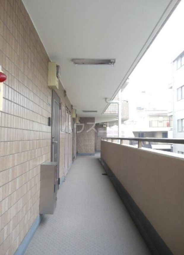 15/23 バルコニー