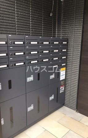 2/4 エントランス