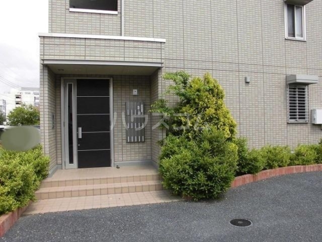 20/30 エントランス