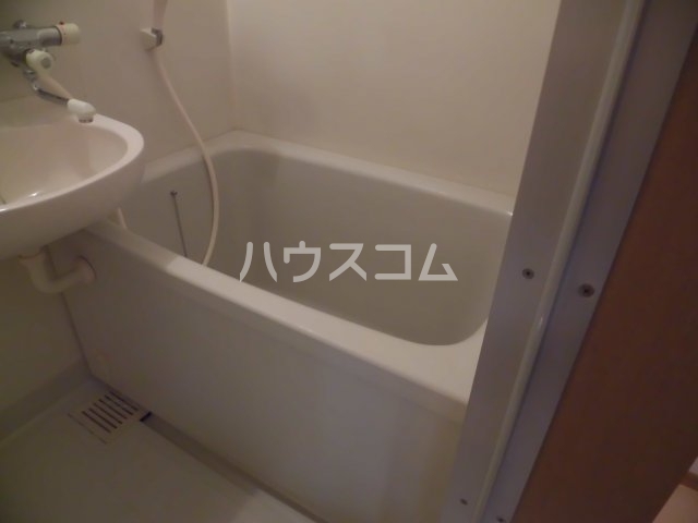 13/19 浴室
