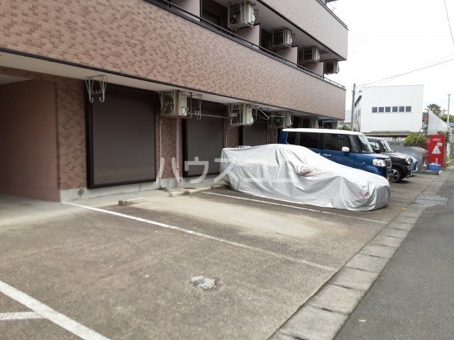 15/24 駐車場