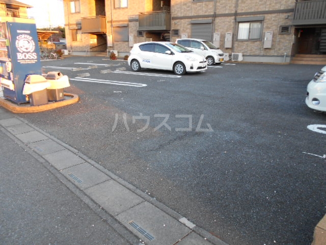 15/25 駐車場