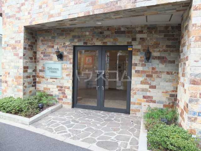 26/30 エントランス