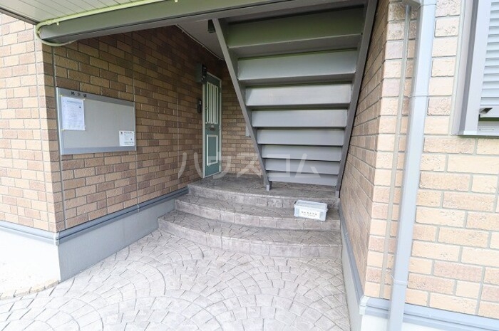 20/30 エントランス