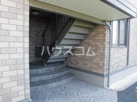 22/30 エントランス