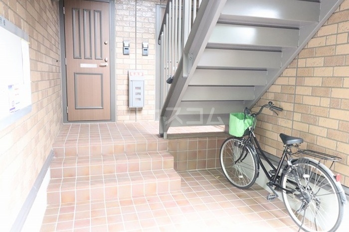 15/26 エントランス