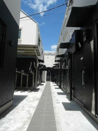 14/19 エントランス