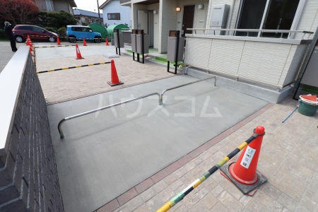 15/23 駐車場