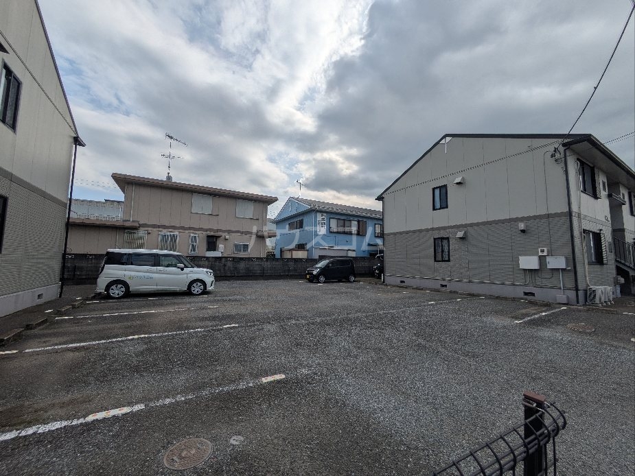 25/30 駐車場