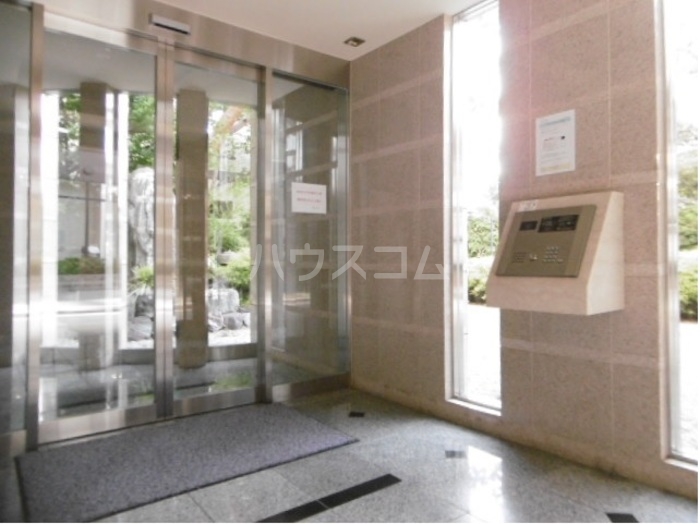 15/16 エントランス