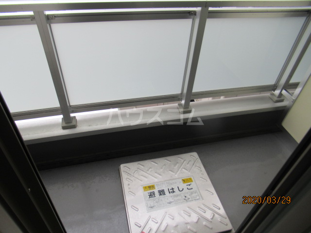 14/28 バルコニー