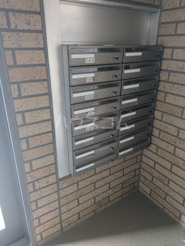 20/30 エントランス