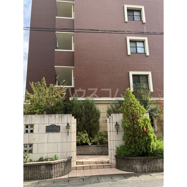 17/21 エントランス