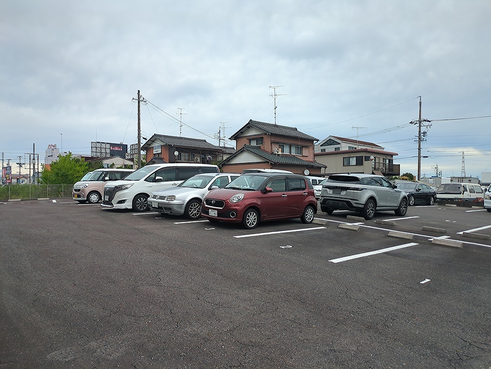 3/7 駐車場