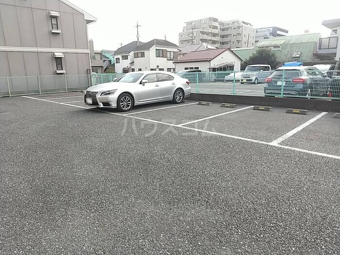 15/18 駐車場