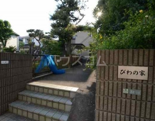 24/28 エントランス