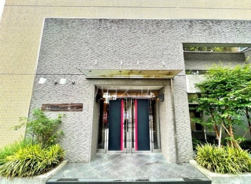 3/4 エントランス