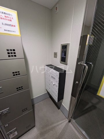 17/24 エントランス