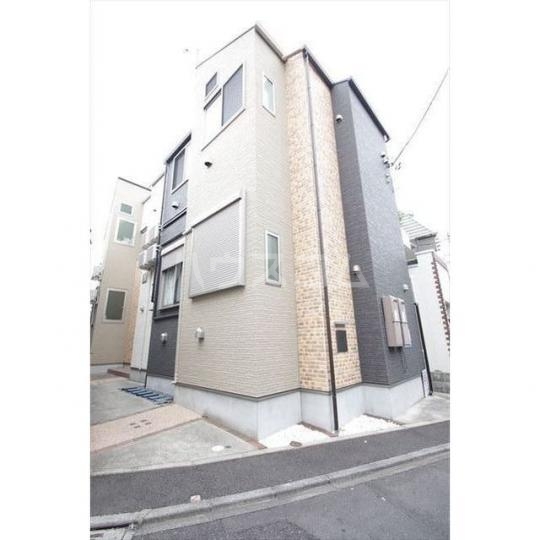 15/15 エントランス