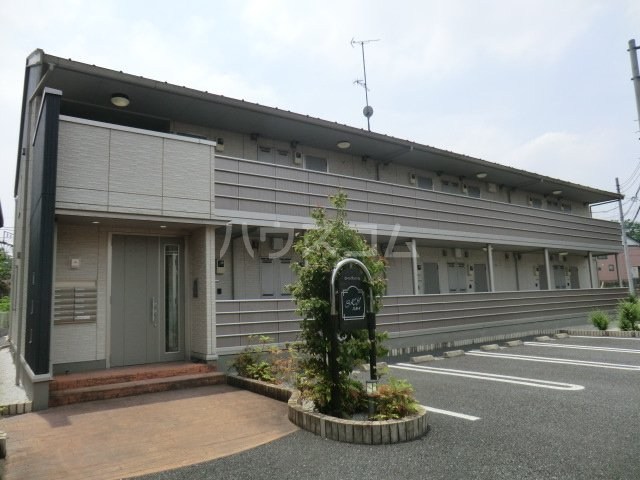 27/30 エントランス