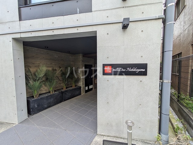 25/28 エントランス