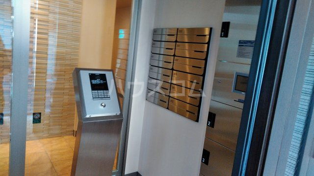 3/8 エントランス