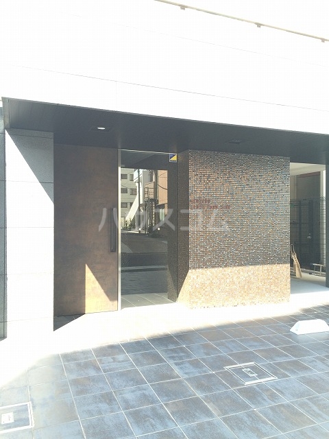 2/5 エントランス