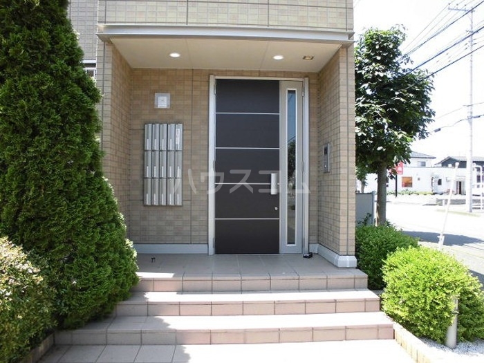 20/30 エントランス