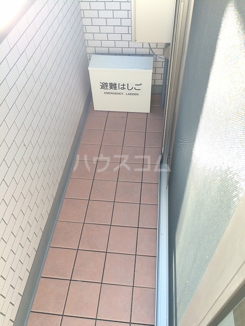 15/28 バルコニー