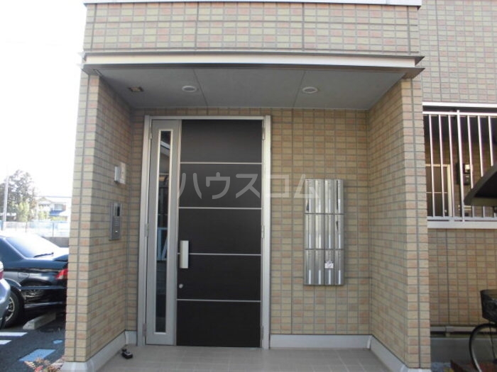 18/29 エントランス