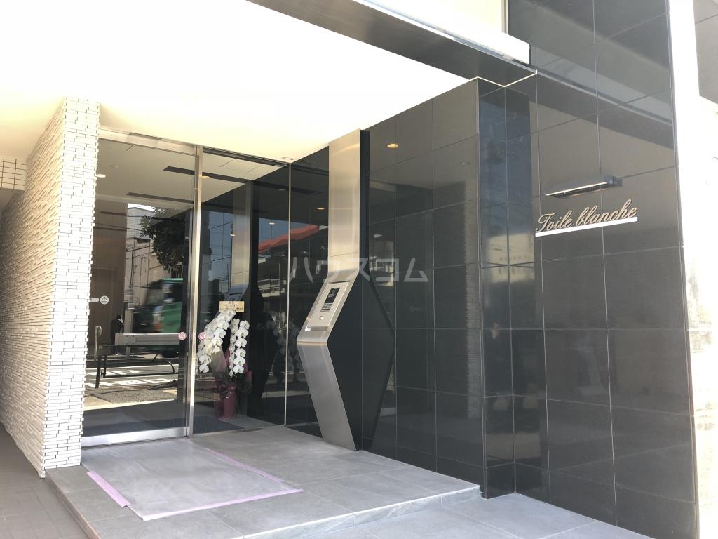 19/24 エントランス