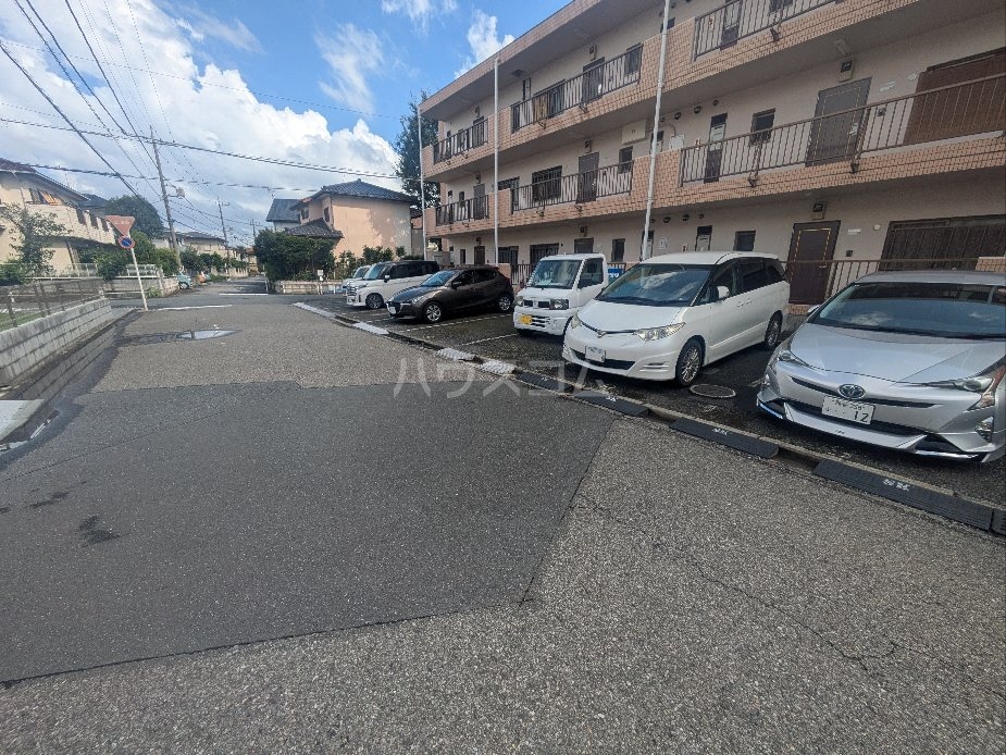 21/30 駐車場
