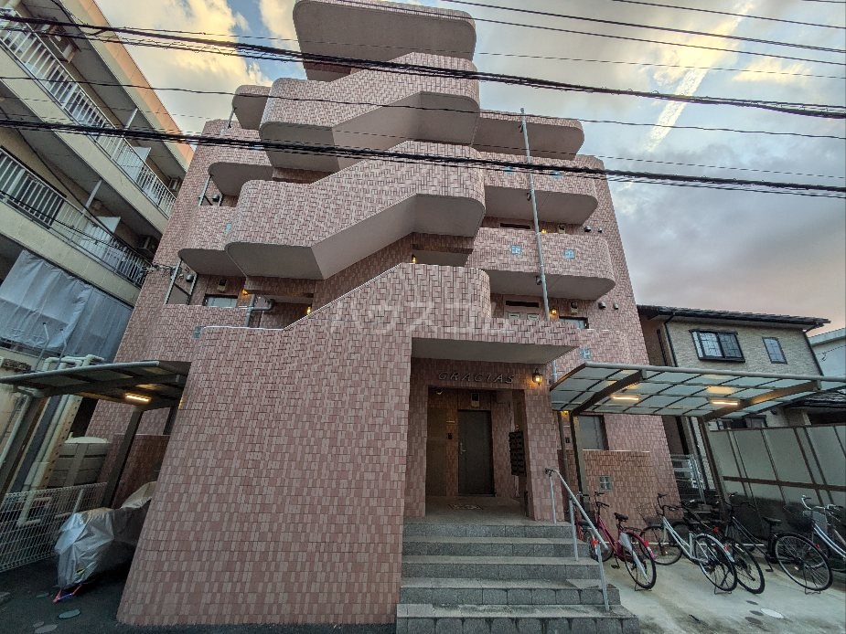 1/25 外観