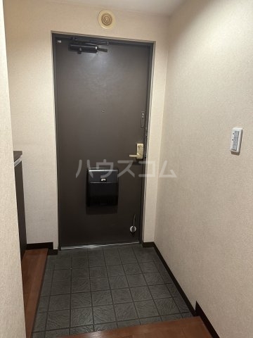 14/30 玄関