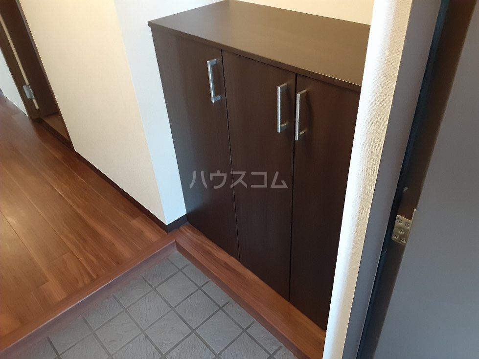 14/30 玄関