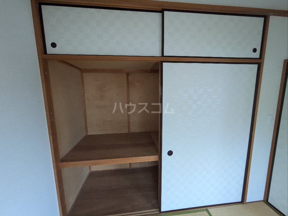 13/30 収納
