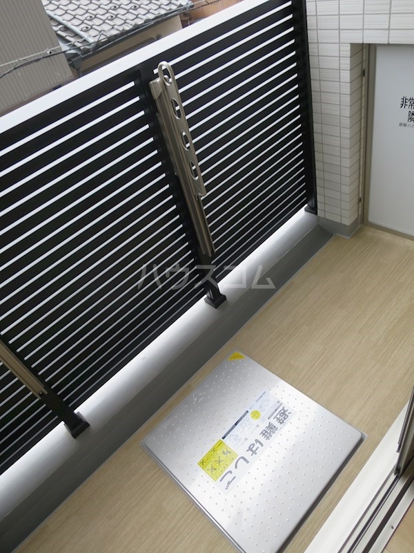 13/21 バルコニー