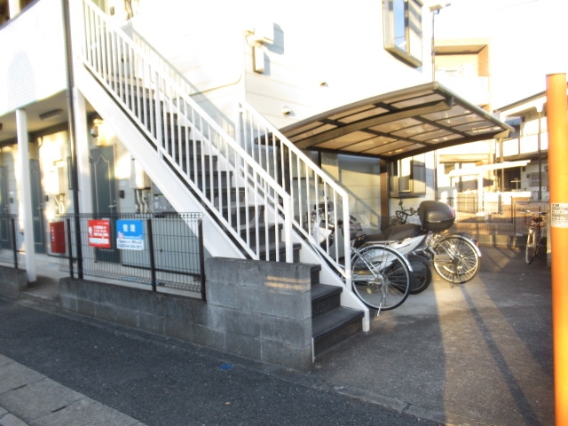 25/25 エントランス