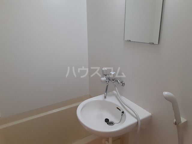 16/26 浴室