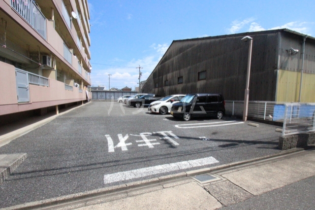 16/26 駐車場