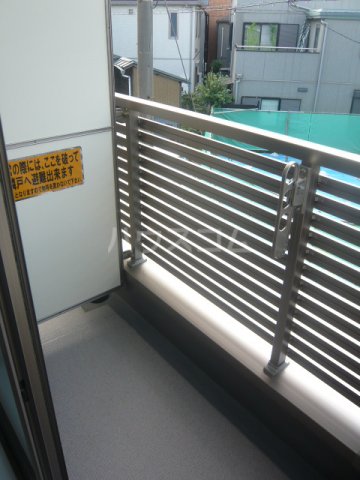 13/30 バルコニー