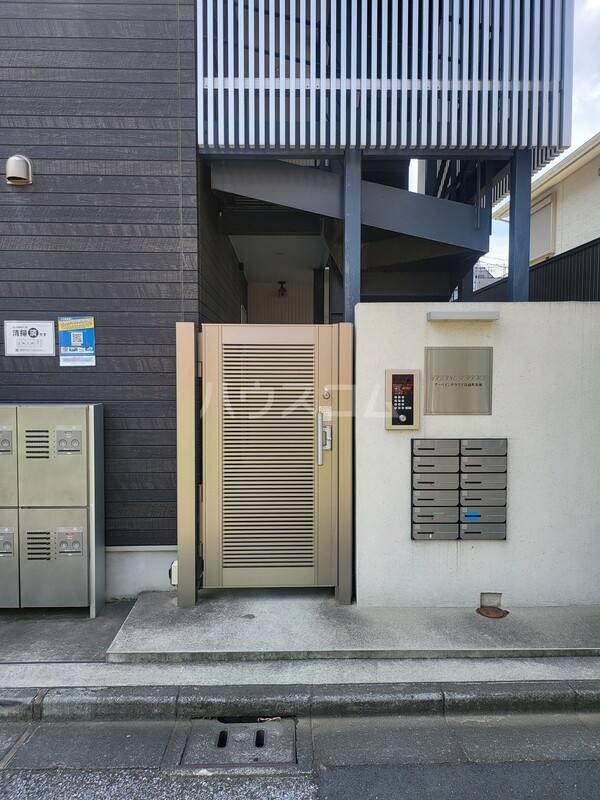 2/12 エントランス