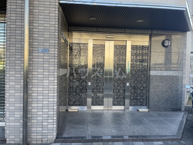 19/22 エントランス